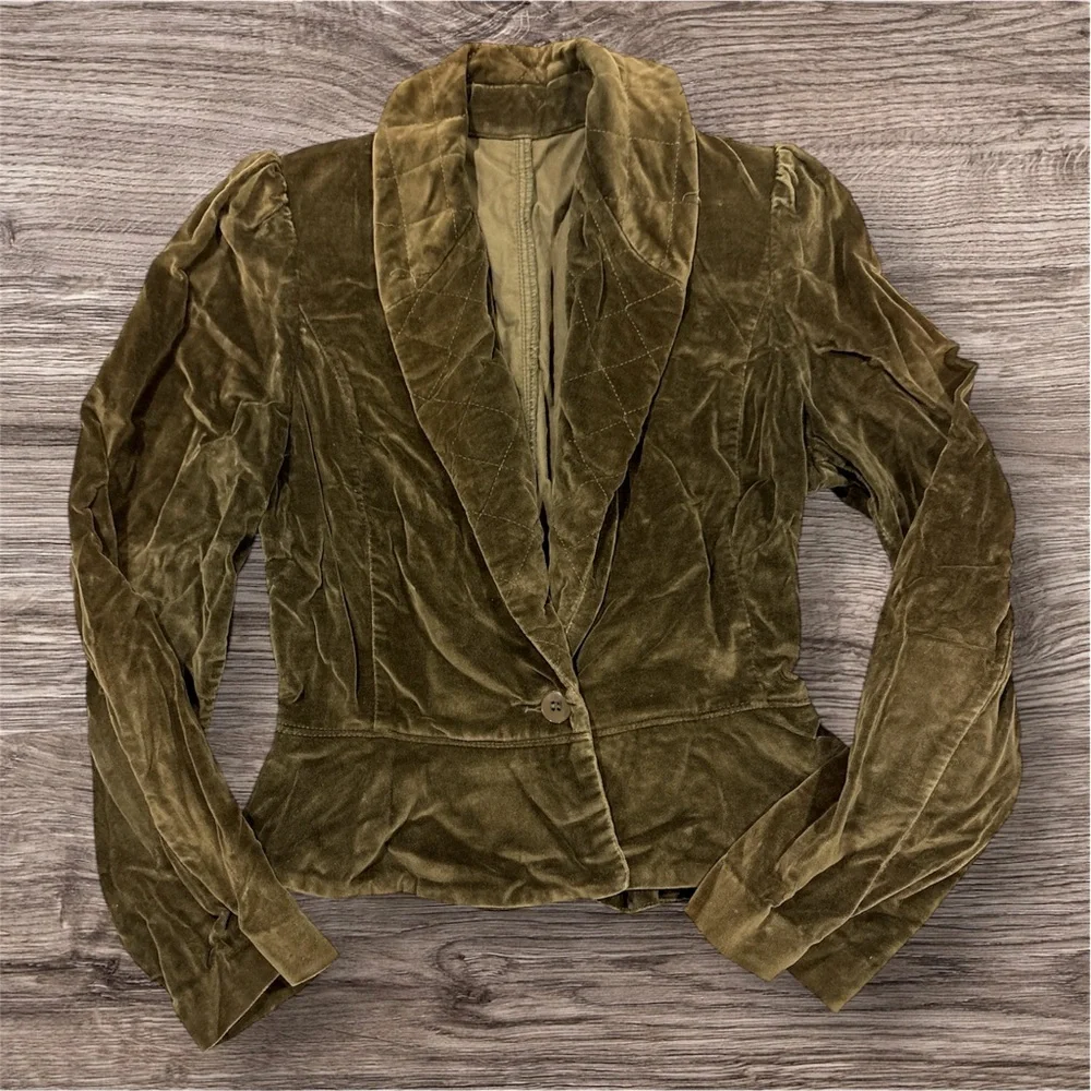 Vintage Olive Green Velvet Blazer with Notched Lapels and Fitted Silhouette Sz 8 - Picture 1 of 9